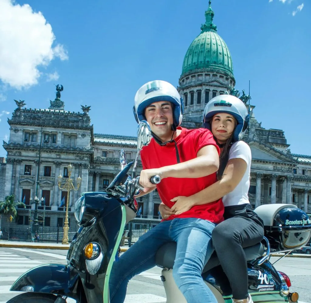 paseo urbano turístico en Scooter
